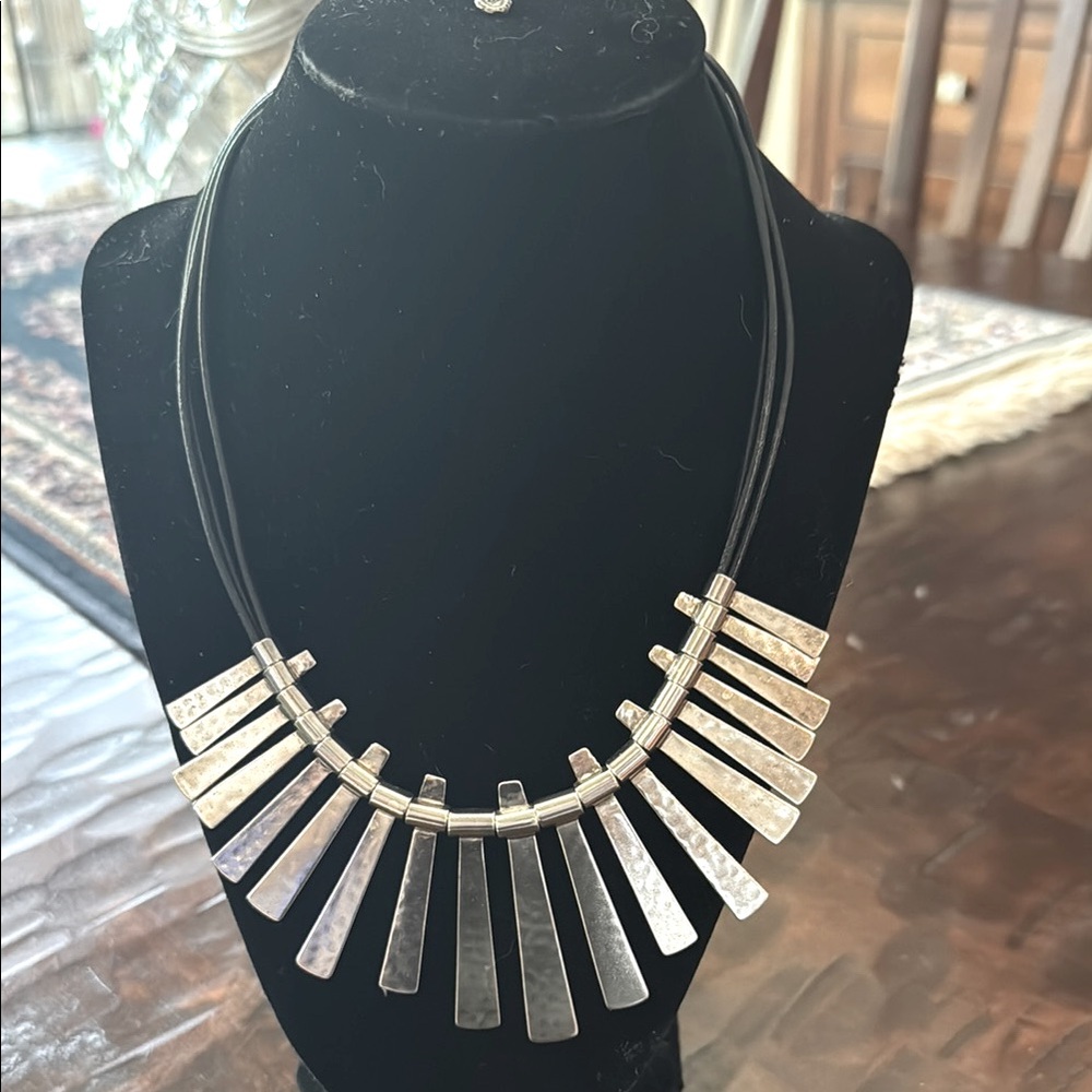 Silpada Sterling Silver Hammered choker Necklace